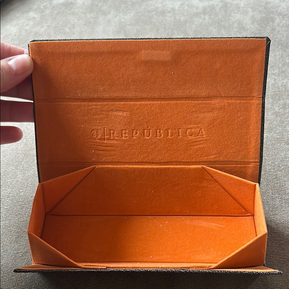 Republica BEDFORD Brown/Orange Empty Case for Eyeglasses G2 BM-2